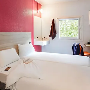 https://hotelf1-aix-en-provence.fr-provencehotel.com