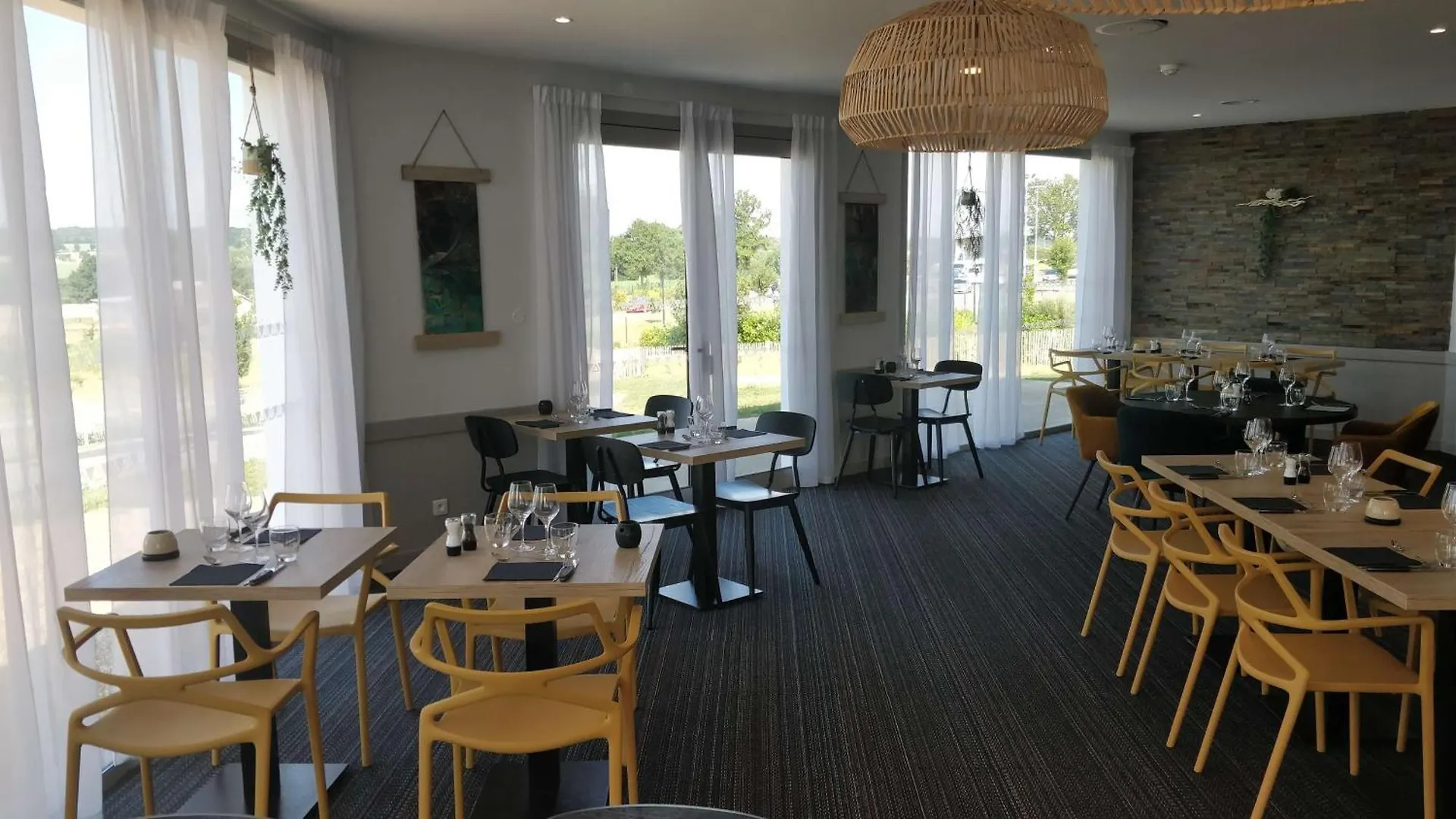 Brit Hotel Au Pays De Vitre Etrelles 3*,  France