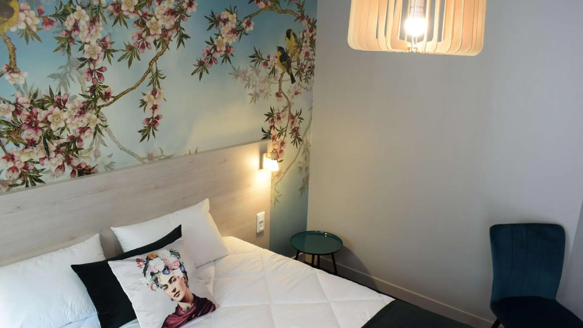 Brit Hotel Au Pays De Vitre エトレル
