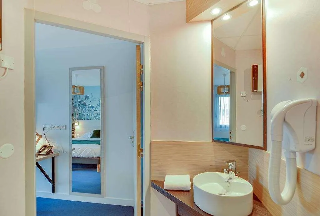 Brit Hotel Au Pays De Vitre Etrelles France